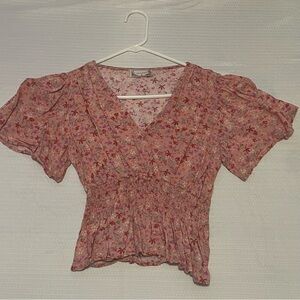 Chic Floral V-Neck Blouse in Pink